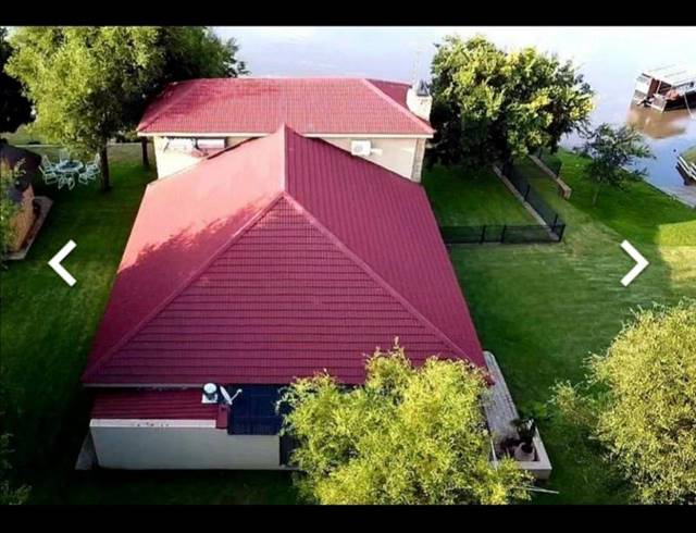 4 BEDROOM HOUSE FOR SALE IN UMZIMHLE